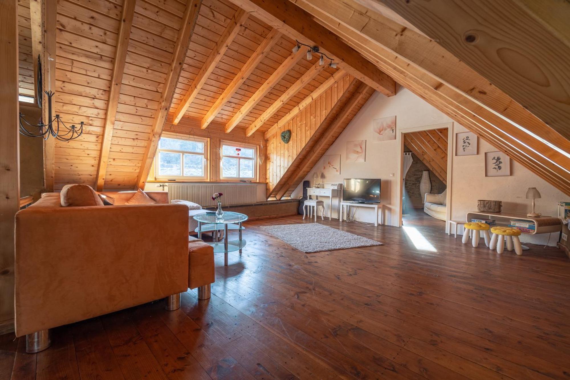 Historisches Ferienhaus "Zur Linde" Hausten Zewnętrze zdjęcie